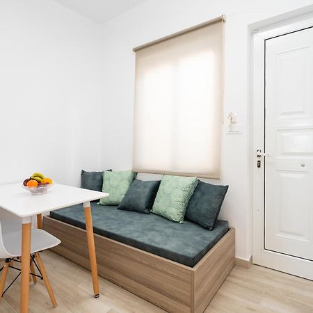 Boggi Apartment Goudhouros Екстериор снимка